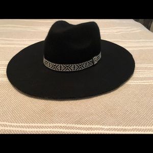 Cute fall/winter hat and scarves